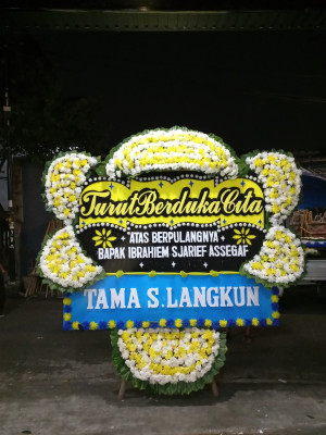 Papan Bunga Duka di Unsum
